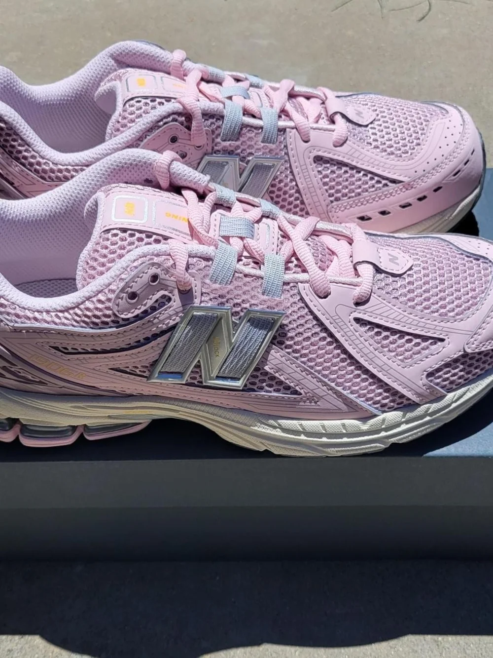 Women's 8 New Balance 1906R pink trainers GC1906CK New in Box